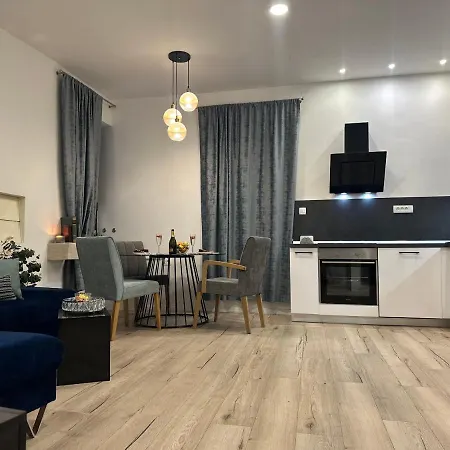 The V Apartamento